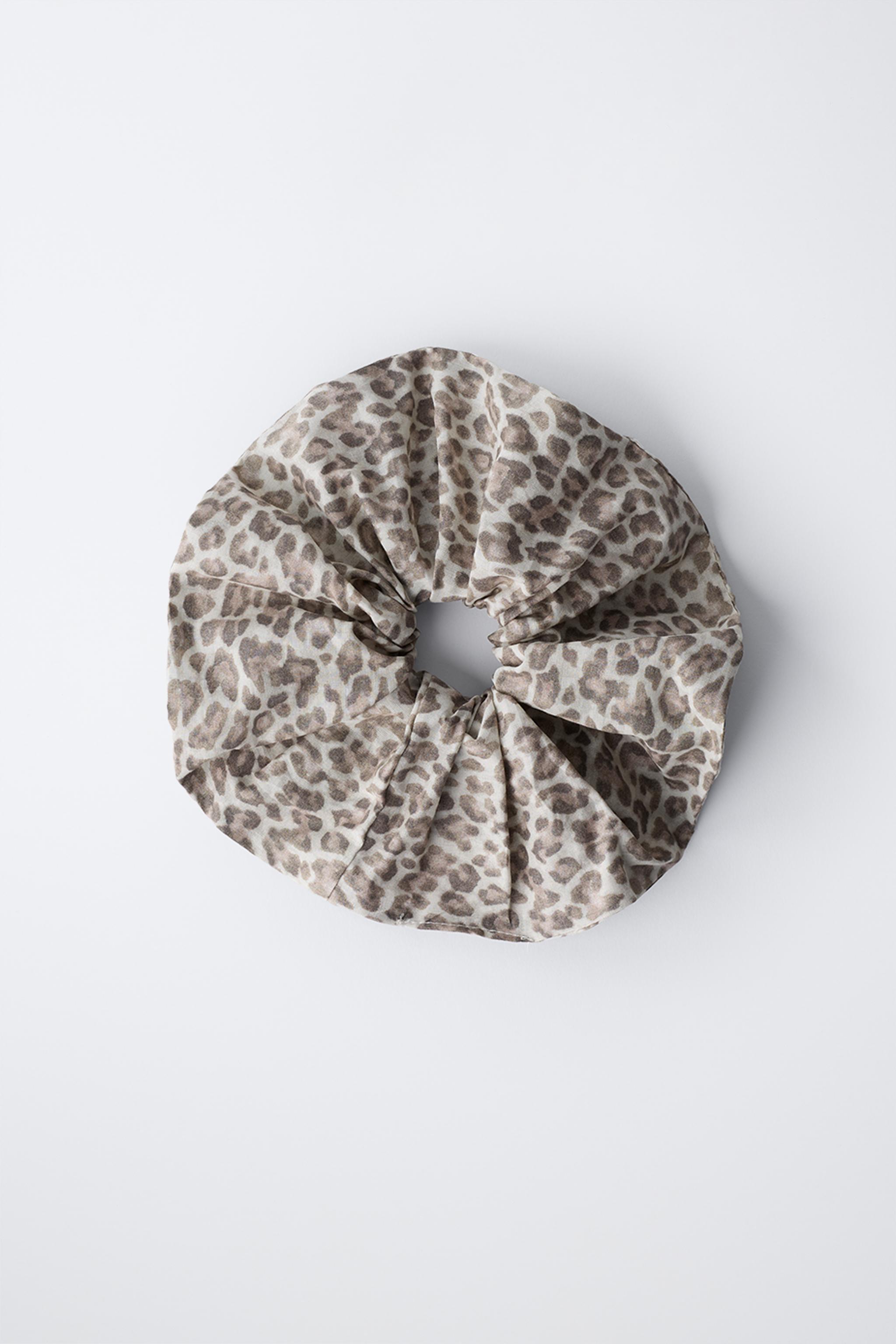 ANIMAL PRINT SCRUNCHIE